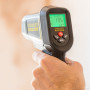 Інфрачервоний пірометр STANLEY з LCD-дисплеєм діапазон -50°С - +1350°С FMHT0-77422