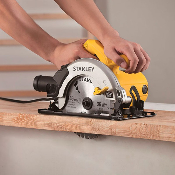Пила дискова мережева ручна STANLEY 1600 Вт диск 190x20/30 мм SC16