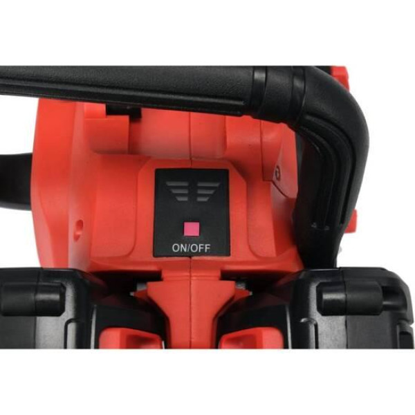 Пила ланцюгова акумуляторна YATO Li-Ion 18 В 2х4Ач Шина 16"/40 см 56звінок YT-828131