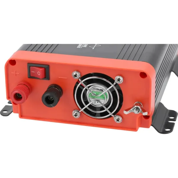 Перетворювач напруги YATO з 12 В DC на 230 В 300 Вт/600 Вт AC USB чиста синусоїда YT-81481