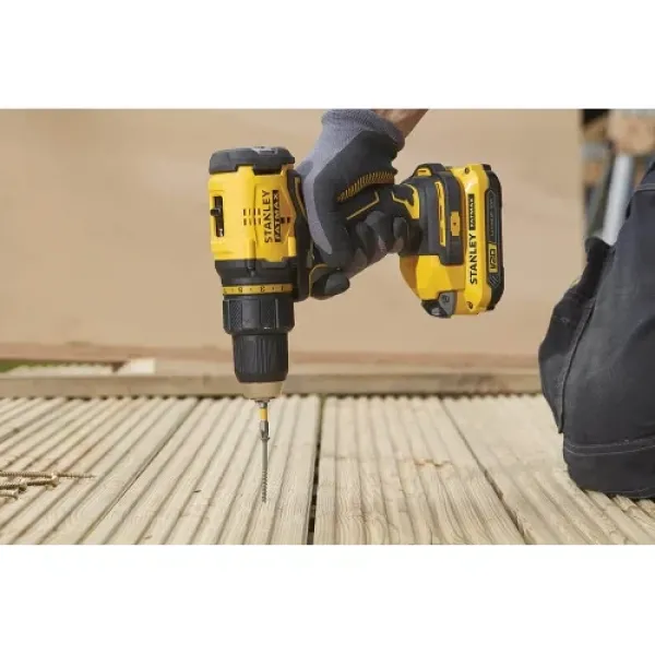 Дриль-шурупокрут безщітковий акумуляторний STANLEY FATMAX 18В 2х2А·год 60 Нм SFMCD710D2K-QW SFMCD710D2K-QW