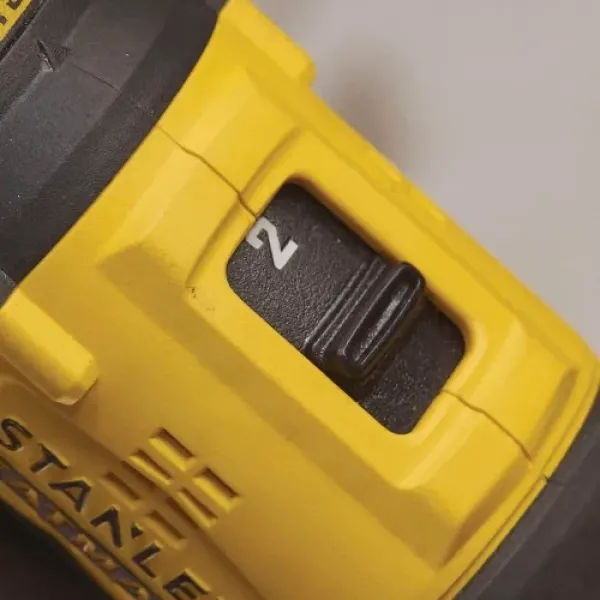 Дриль-шурупокрут безщітковий акумуляторний STANLEY FATMAX 18В 2х2А·год 60 Нм SFMCD710D2K-QW SFMCD710D2K-QW